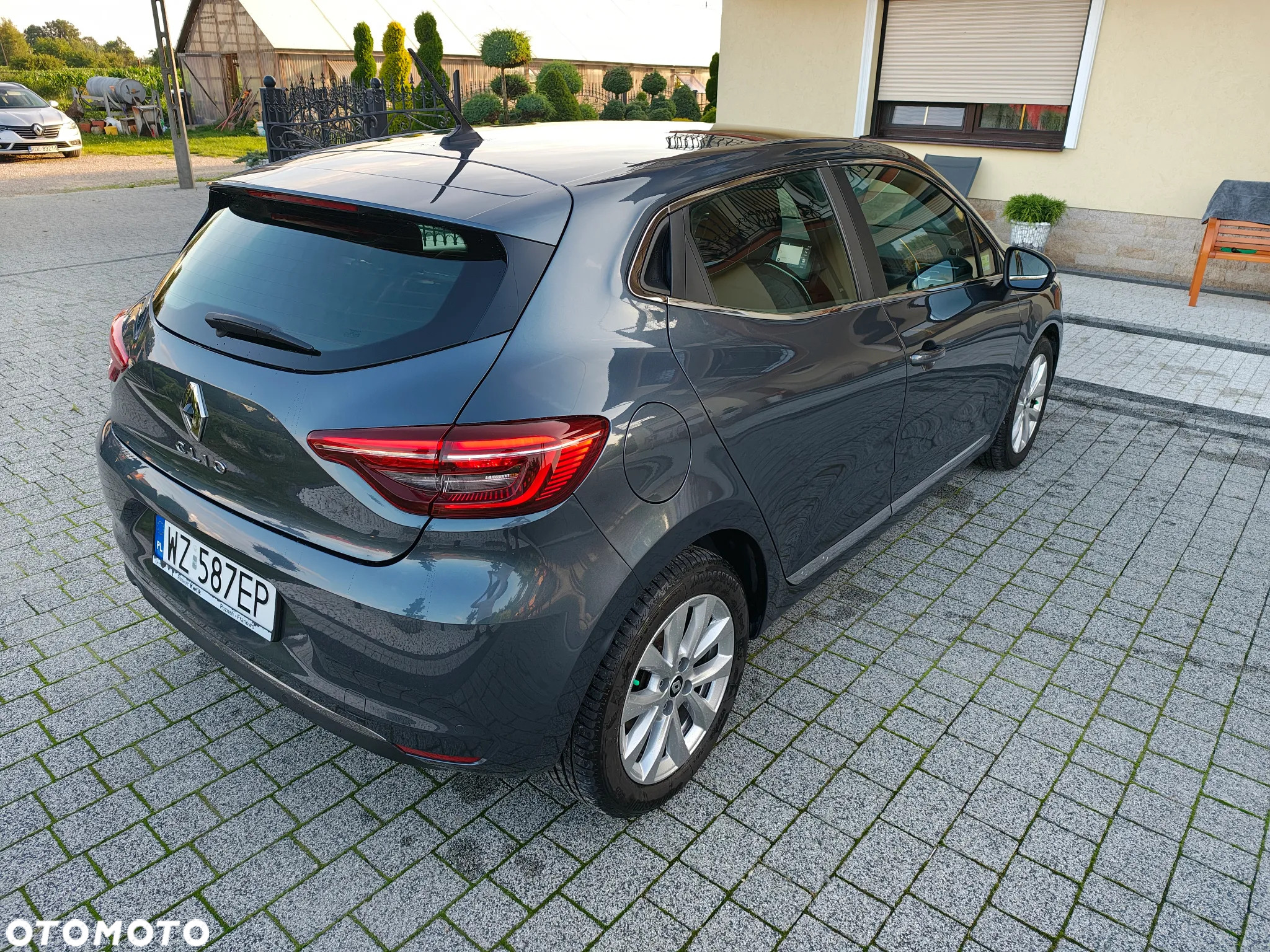 Renault Clio 1.0 TCe Intens - 5