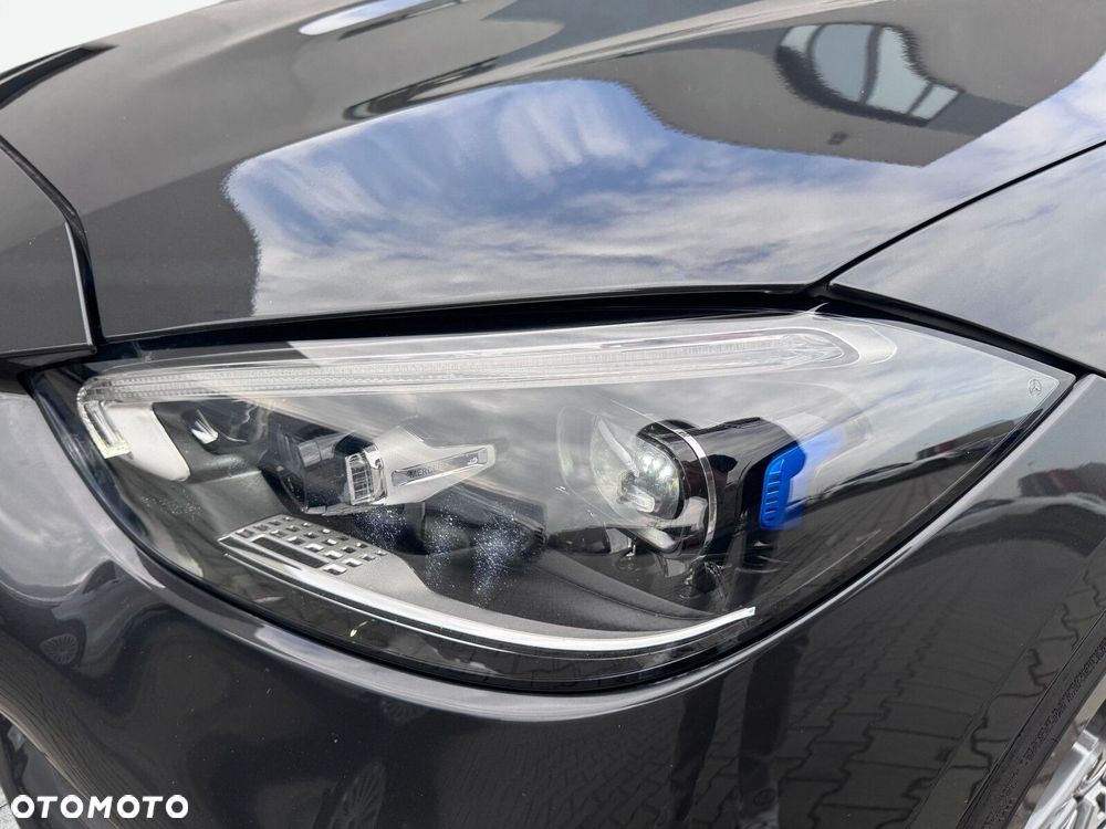 Mercedes-Benz Klasa C 180 mHEV AMG - 30