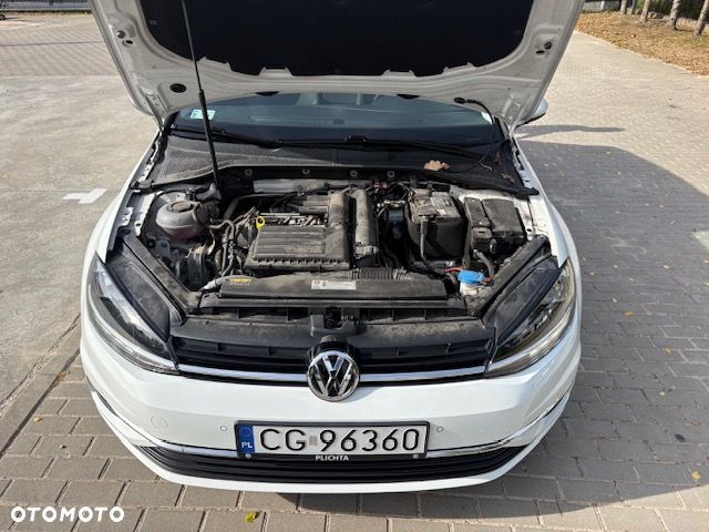 Volkswagen Golf - 9