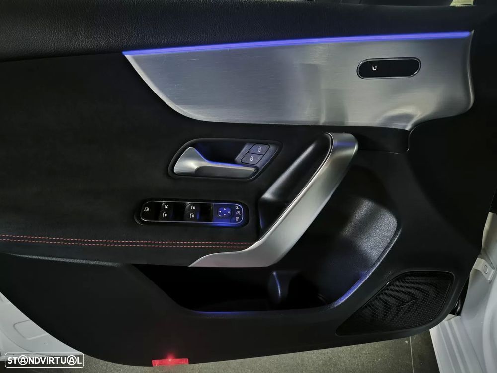 Mercedes-Benz A 200 AMG Line - 9