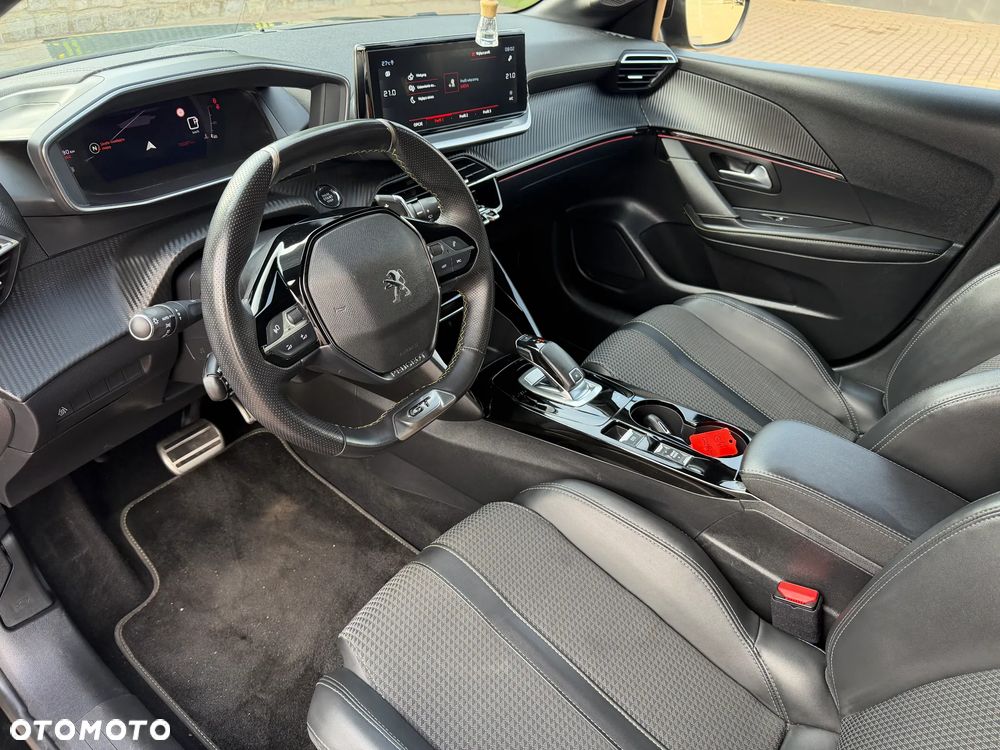 Peugeot 208 PureTech 100 EAT8 GT - 12