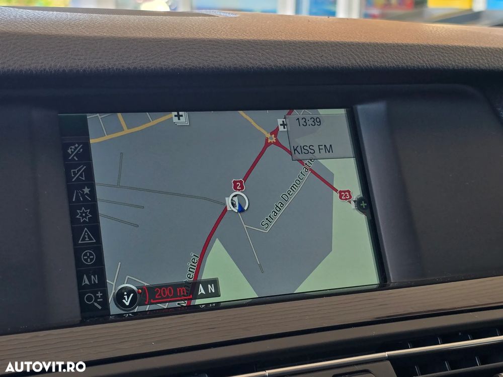 BMW Seria 5 520d - 22