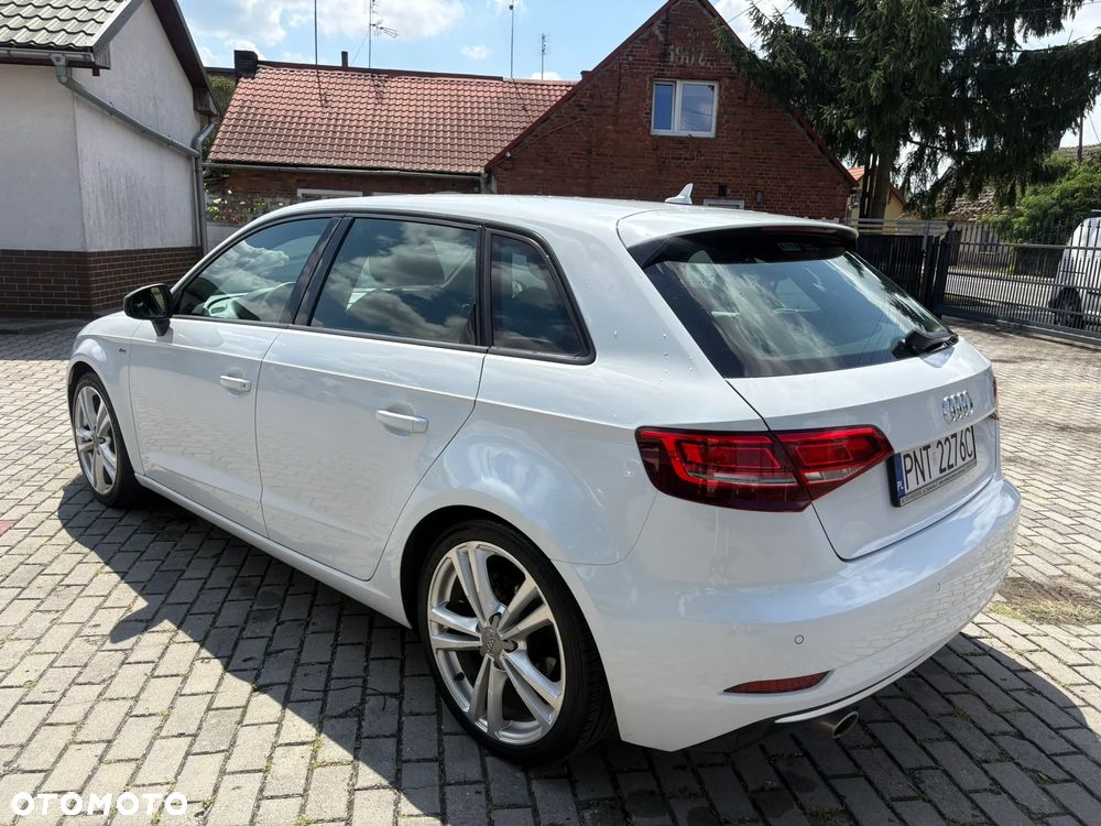 Audi A3 Sportback - 4