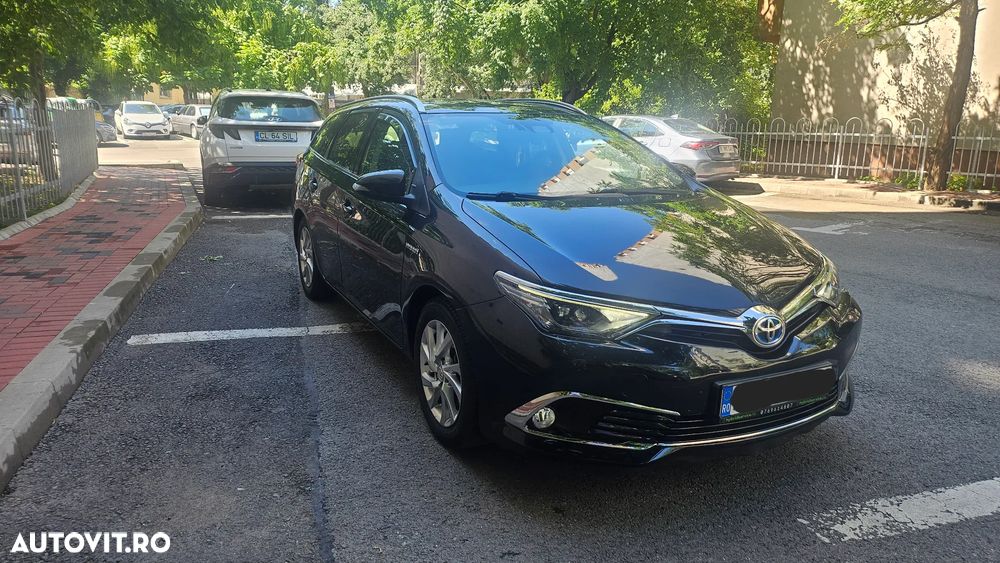 Toyota Auris - 2