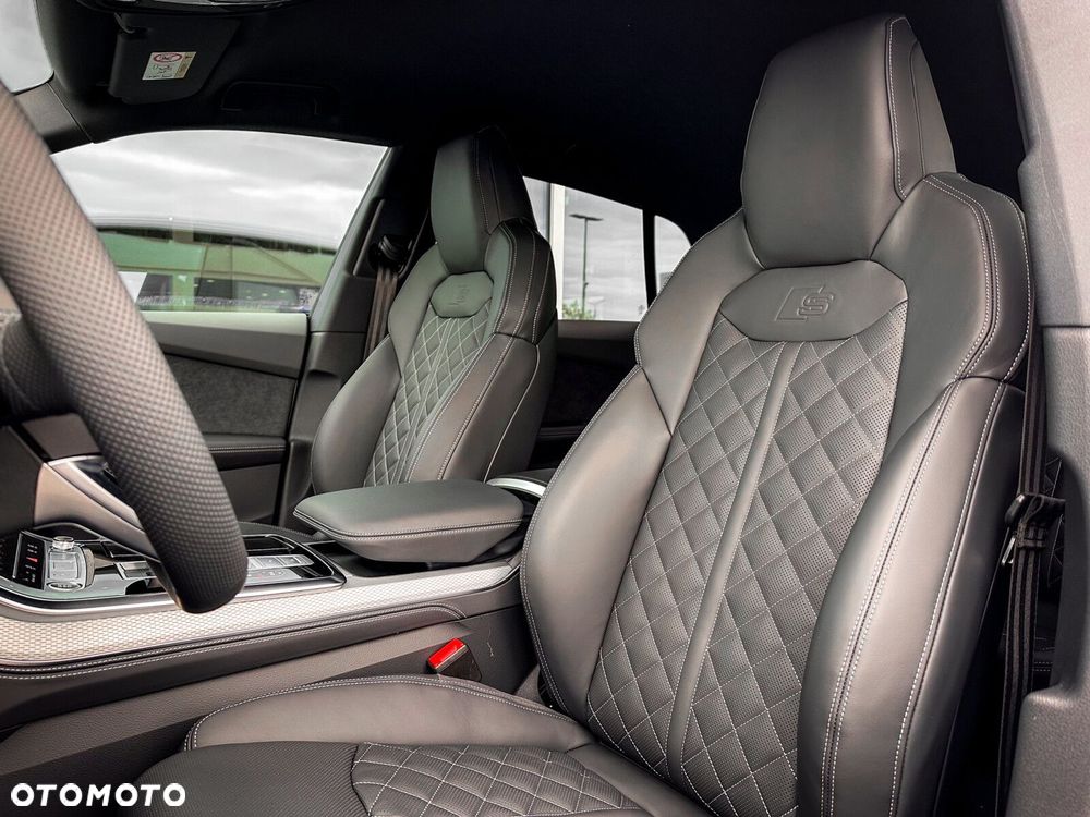 Audi Q8 - 21
