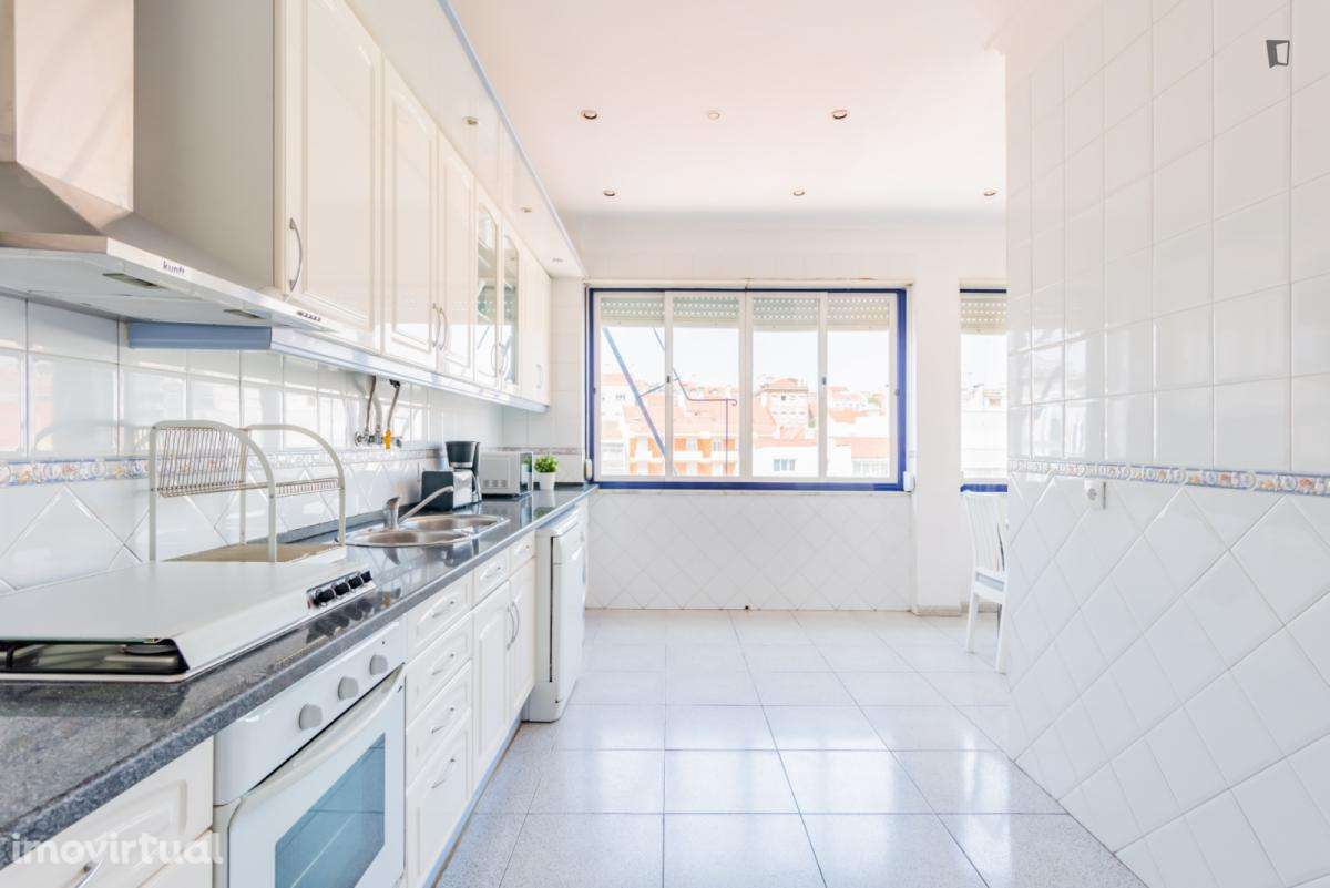 Apartamento com 3 quartos - localizado em Anjos Lisbon - Grande imagem: 4/29