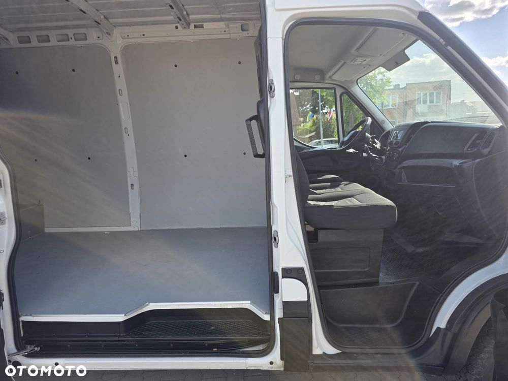 Iveco Daily 35c14 MAXI - 12