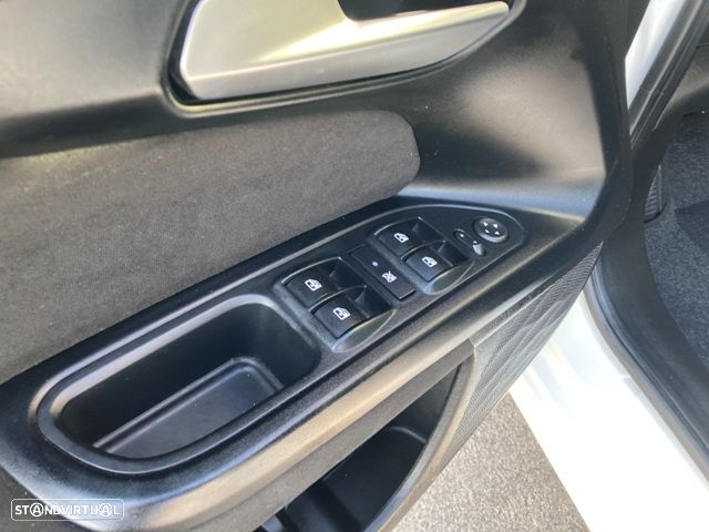 Fiat Tipo 1.3 M-Jet Easy - 25