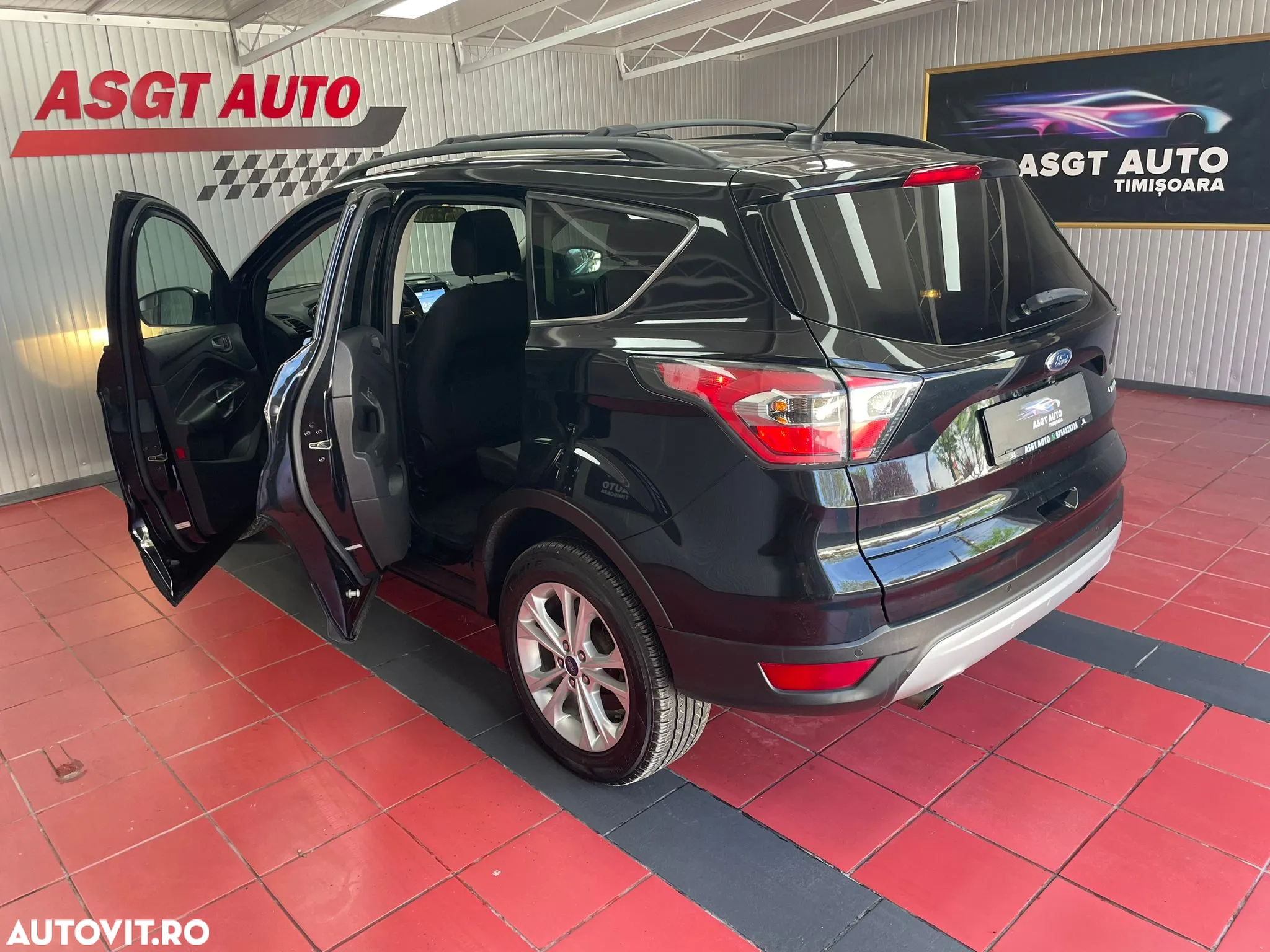 Ford Kuga - 21