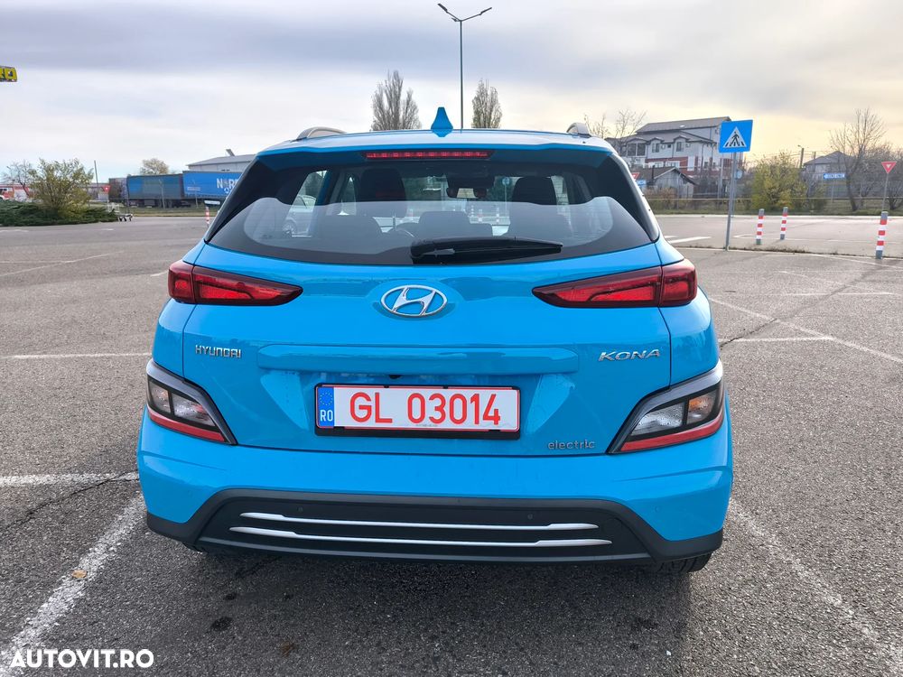 Hyundai KONA EV - 12