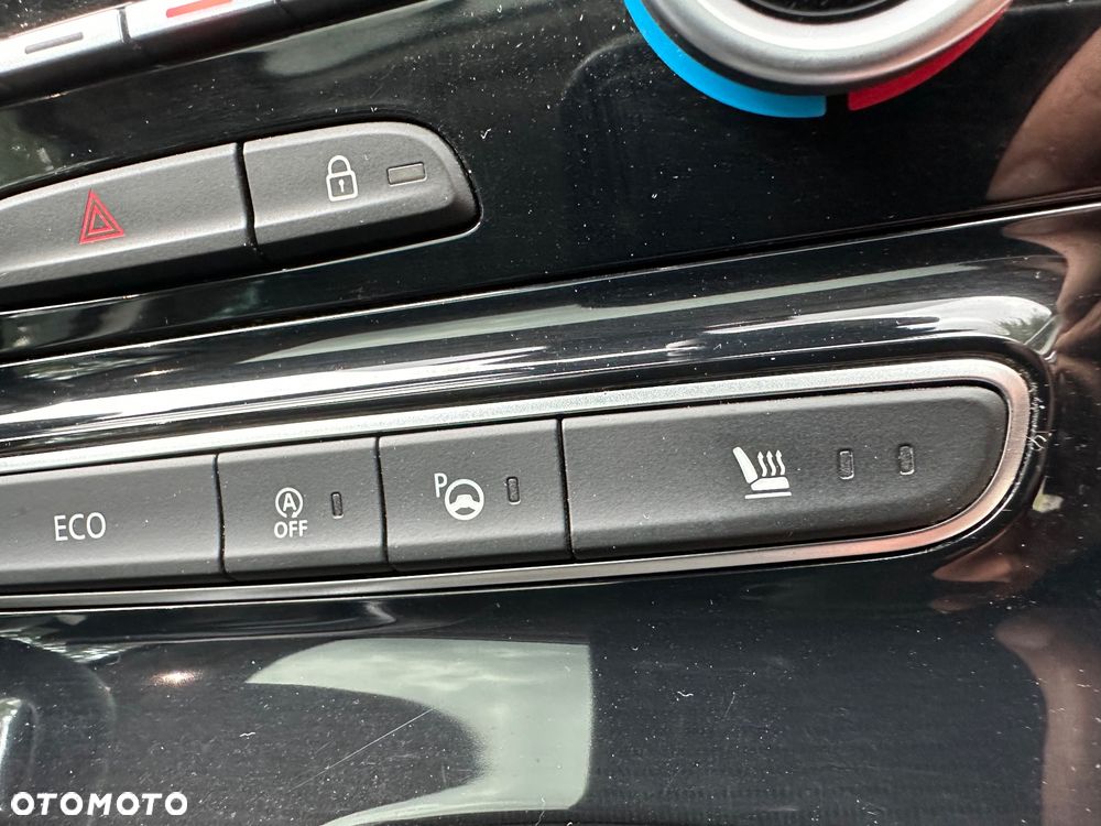 Renault Espace 1.6 dCi Energy Initiale Paris EDC 7os - 36
