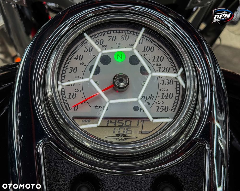 Suzuki Boulevard - 38