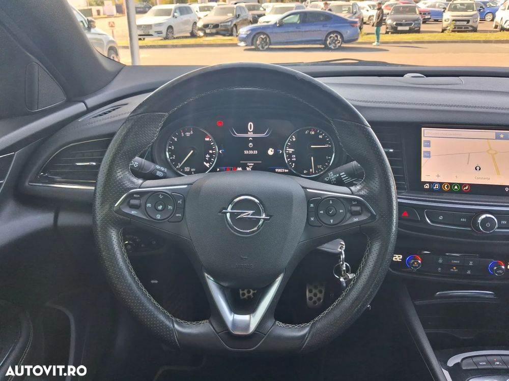 Opel Insignia - 16