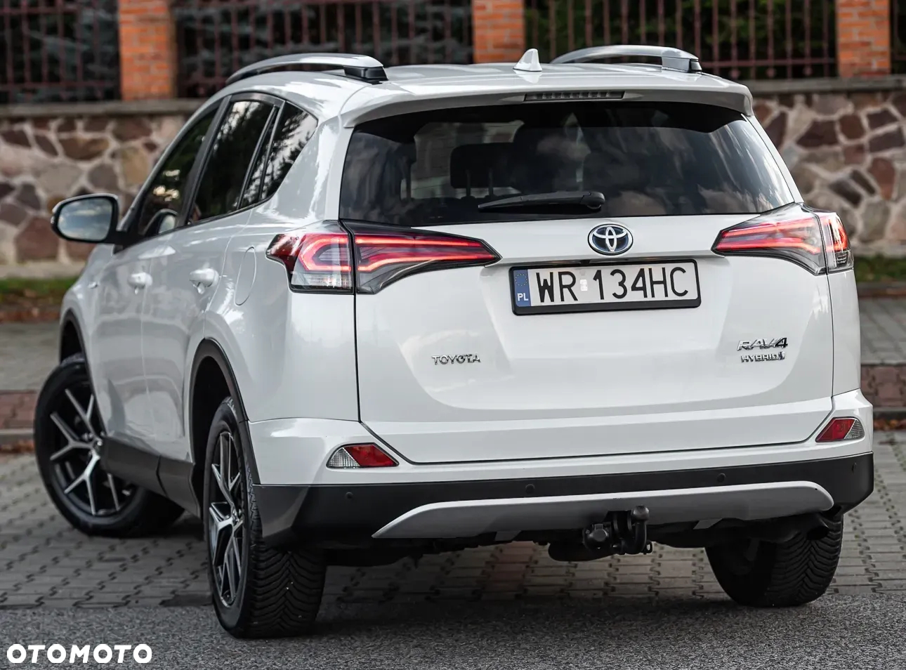 Toyota RAV4 - 8