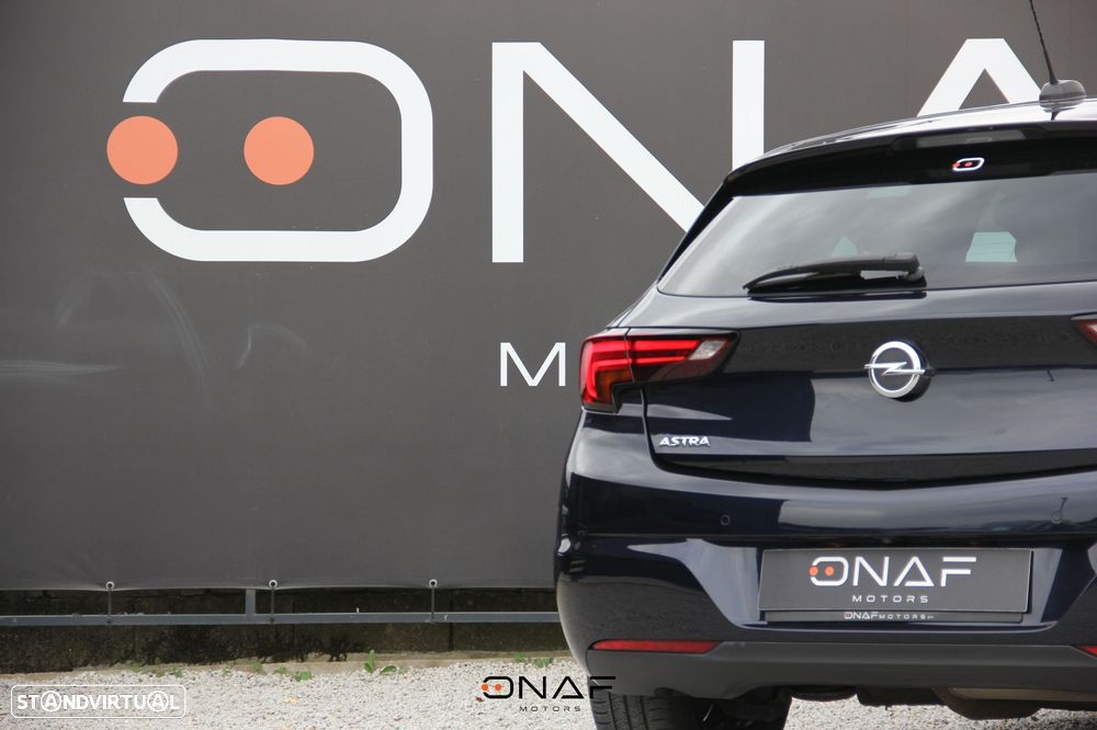 Opel Astra 1.0 Turbo Start/Stop 120 Anos - 10