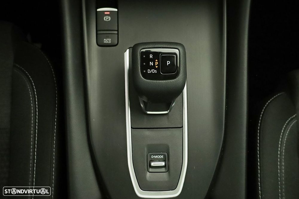 Nissan Qashqai 1.3 DIG-T N-Connecta LED Xtronic - 14