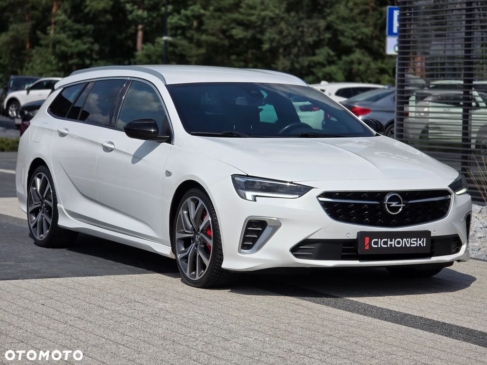 Opel Insignia 2.0 T 4x4 GSi + S&S - 28