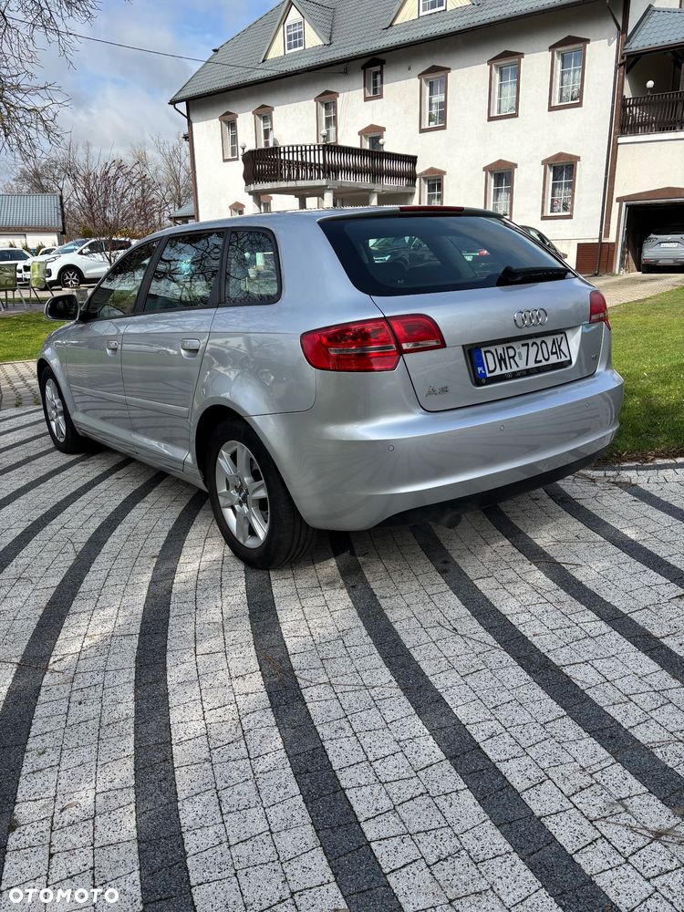 Audi A3 Sportback 1.6 Ambition - 6