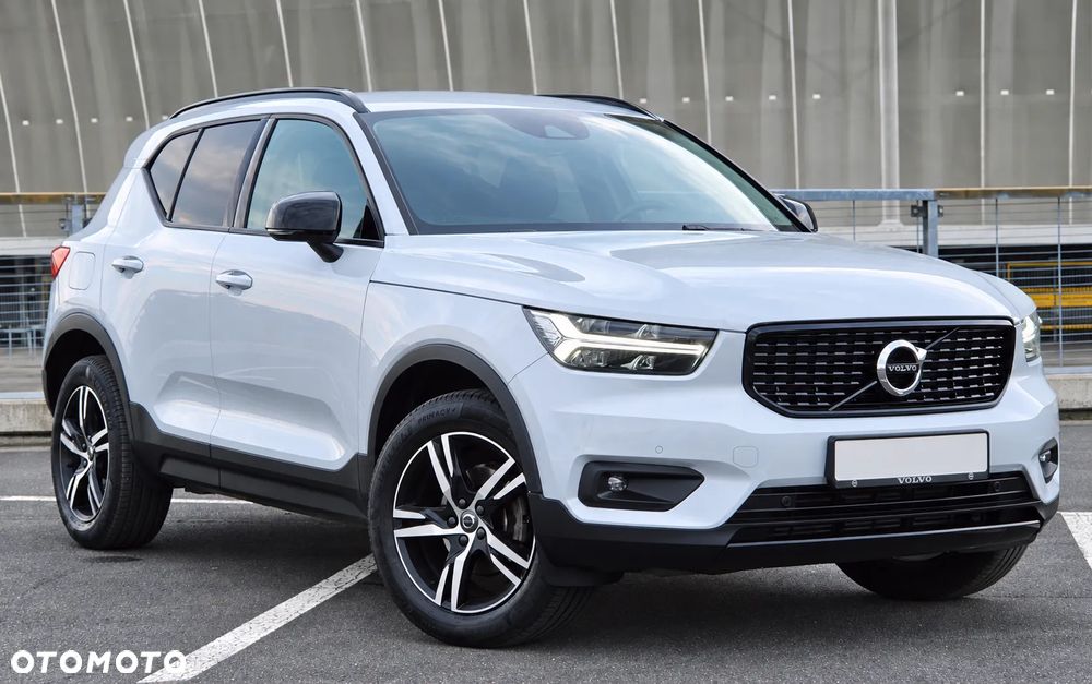 Volvo XC 40 T3 R-Design - 10