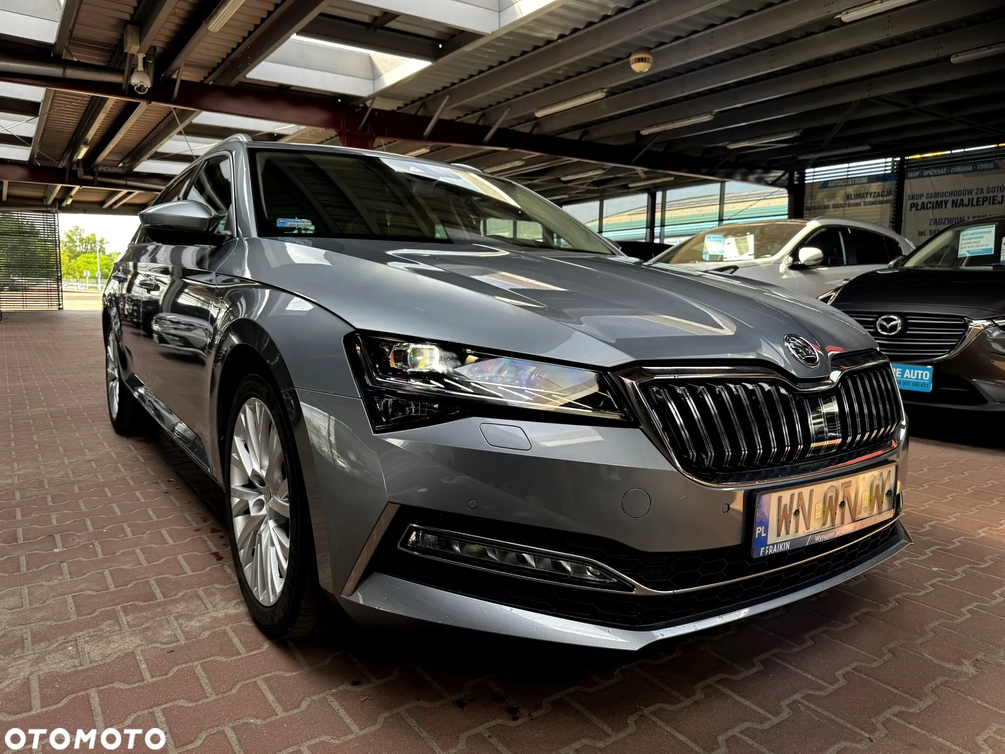 Skoda Superb 1.5 TSI L&K DSG - 9
