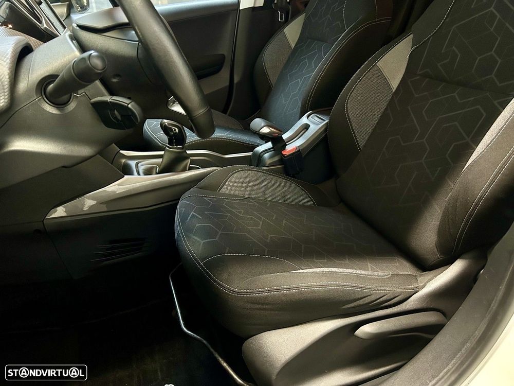 Peugeot 2008 1.2 PureTech Style - 37