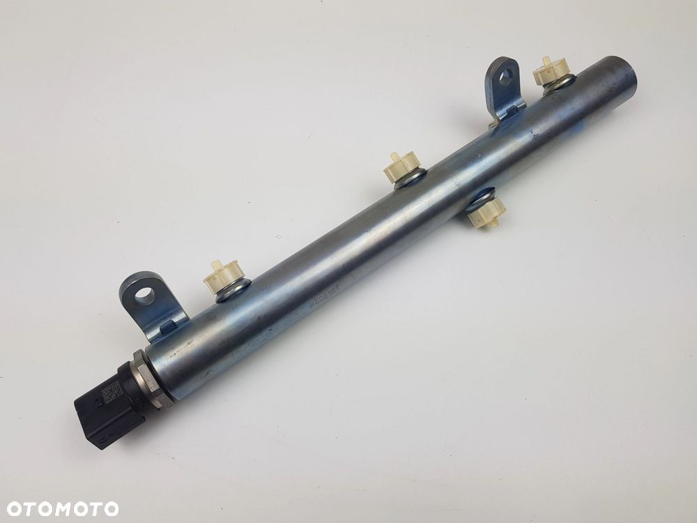 NOWA ORYGINALNA Listwa wtryskowa Mercedes w164 w212 3.0 CDI A6420703095 - 5
