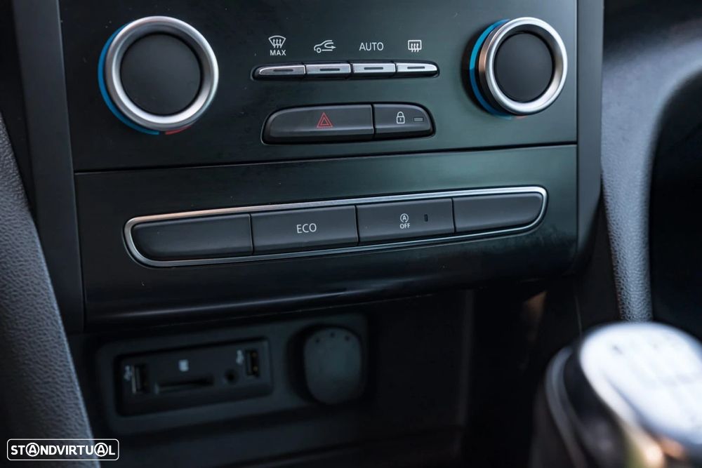 Renault Mégane ENERGY dCi 110 INTENS - 28