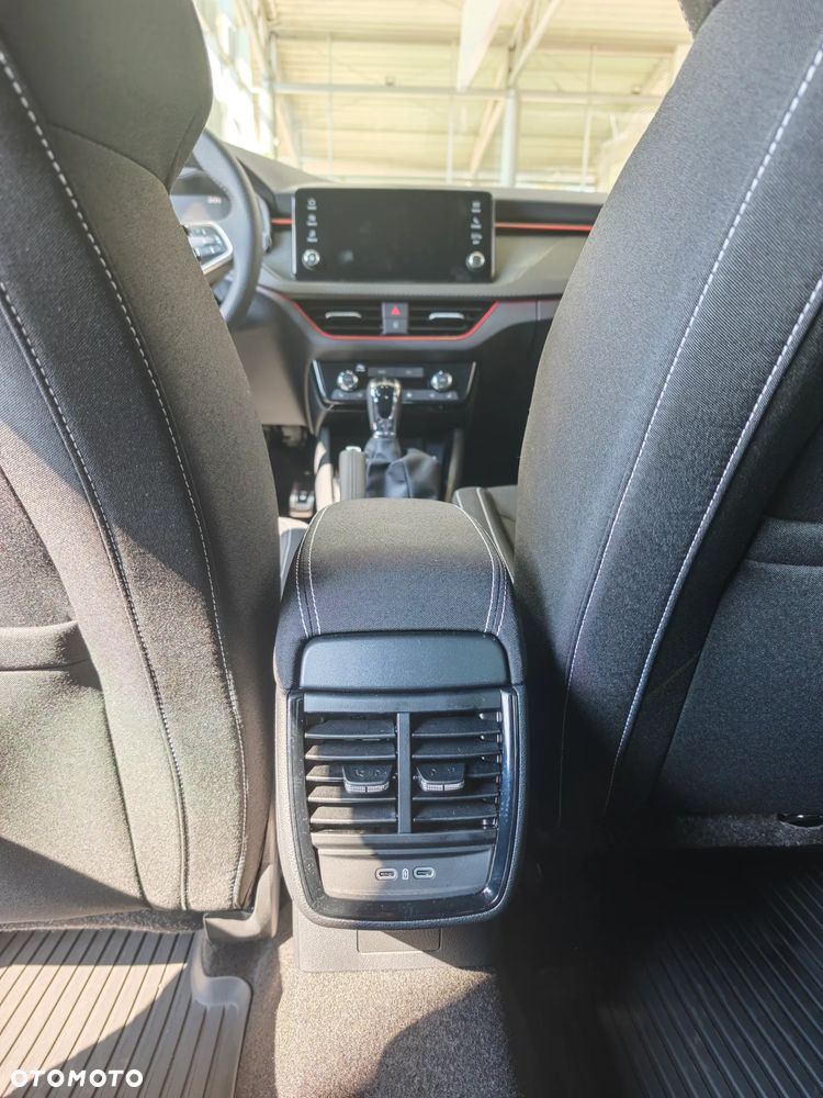 Skoda Kamiq 1.0 TSI Monte Carlo DSG - 11