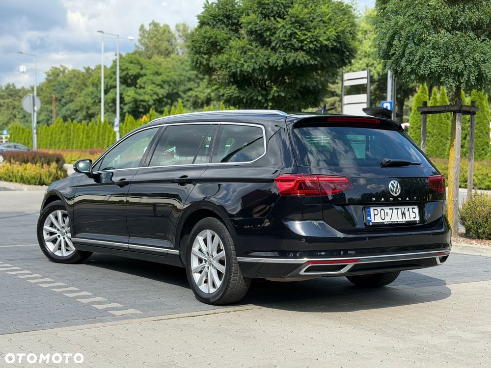 Volkswagen Passat 2.0 TDI Elegance DSG - 4