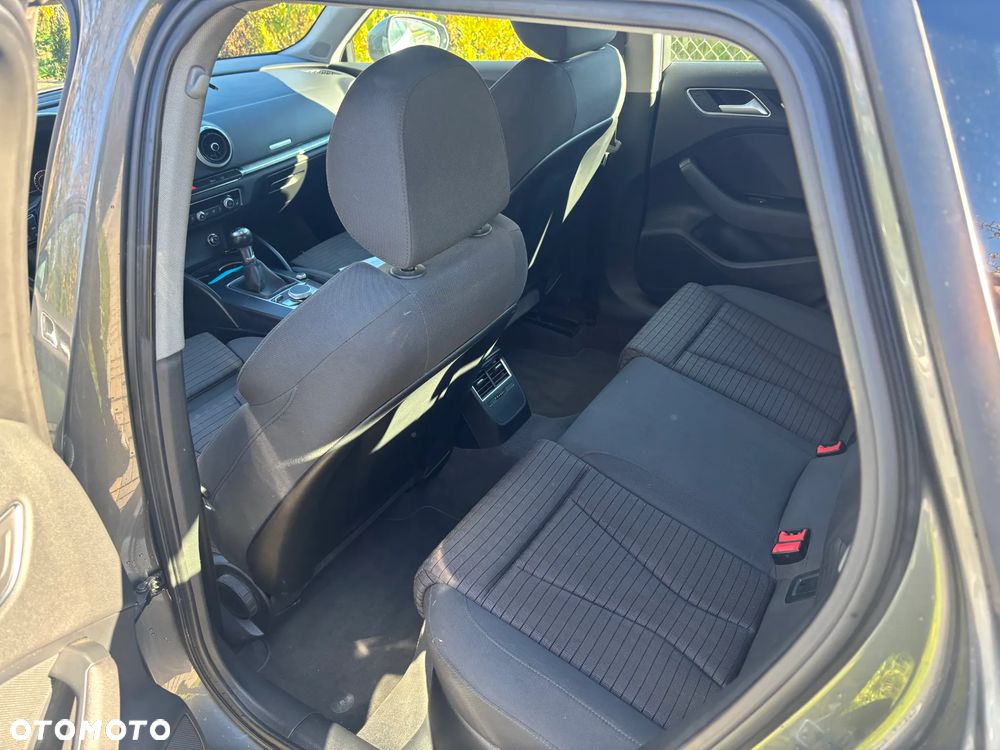Audi A3 Sportback 30 TDI - 3