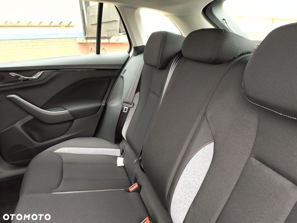 Skoda Scala 1.0 TSI Drive DSG - 17
