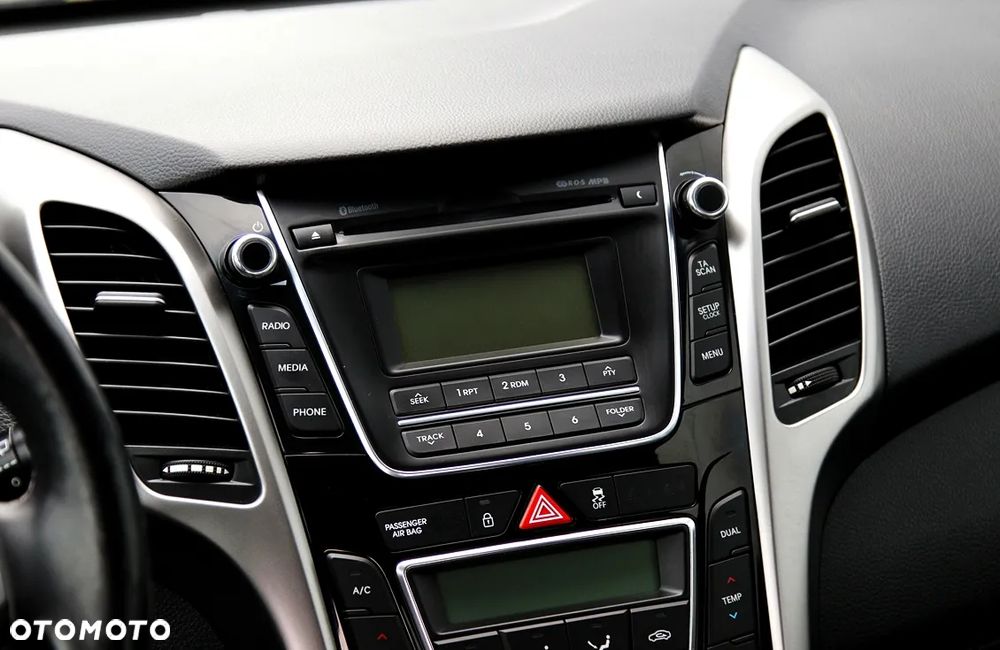 Hyundai i30 1.6 GDI Premium - 22