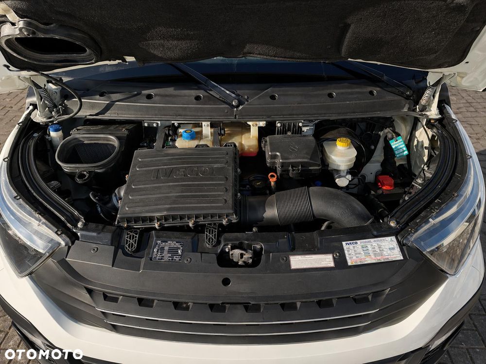 Iveco DAILY 40 C35 - 8