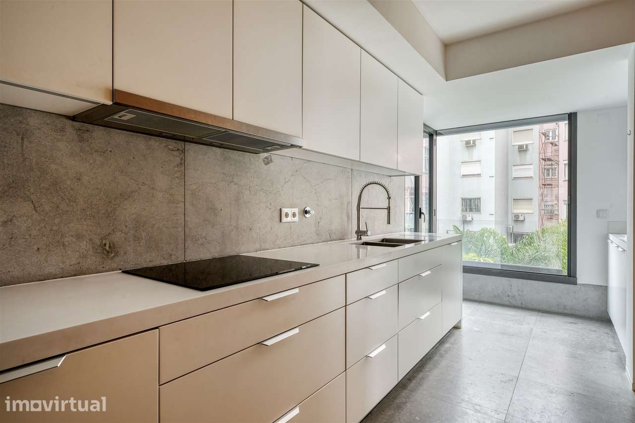 Apartamento T3, para arrendar nas Avenidas Novas,  Lisboa - Grande imagem: 5/43