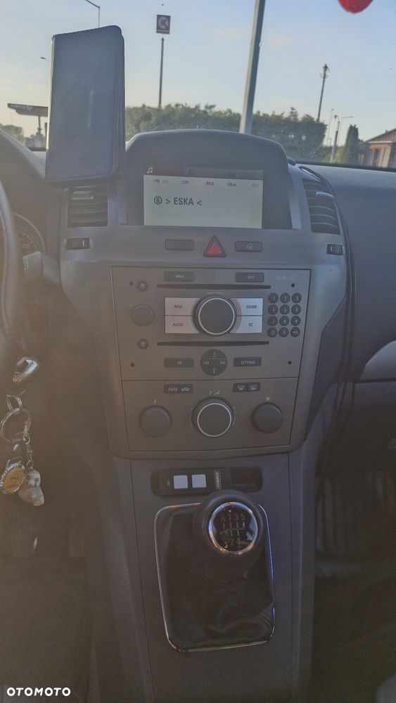 Opel Zafira 1.8 Family - 10