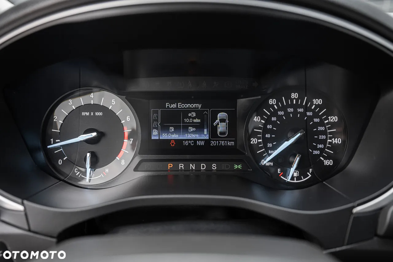 Ford Fusion - 19