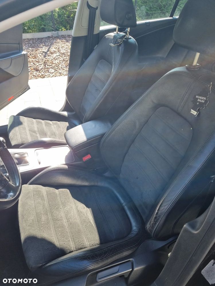 Volkswagen Passat 2.0 TDI DPF Highline - 12