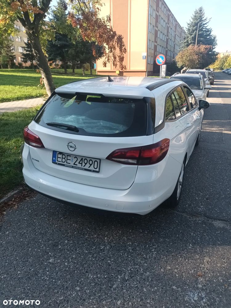 Opel Astra - 2