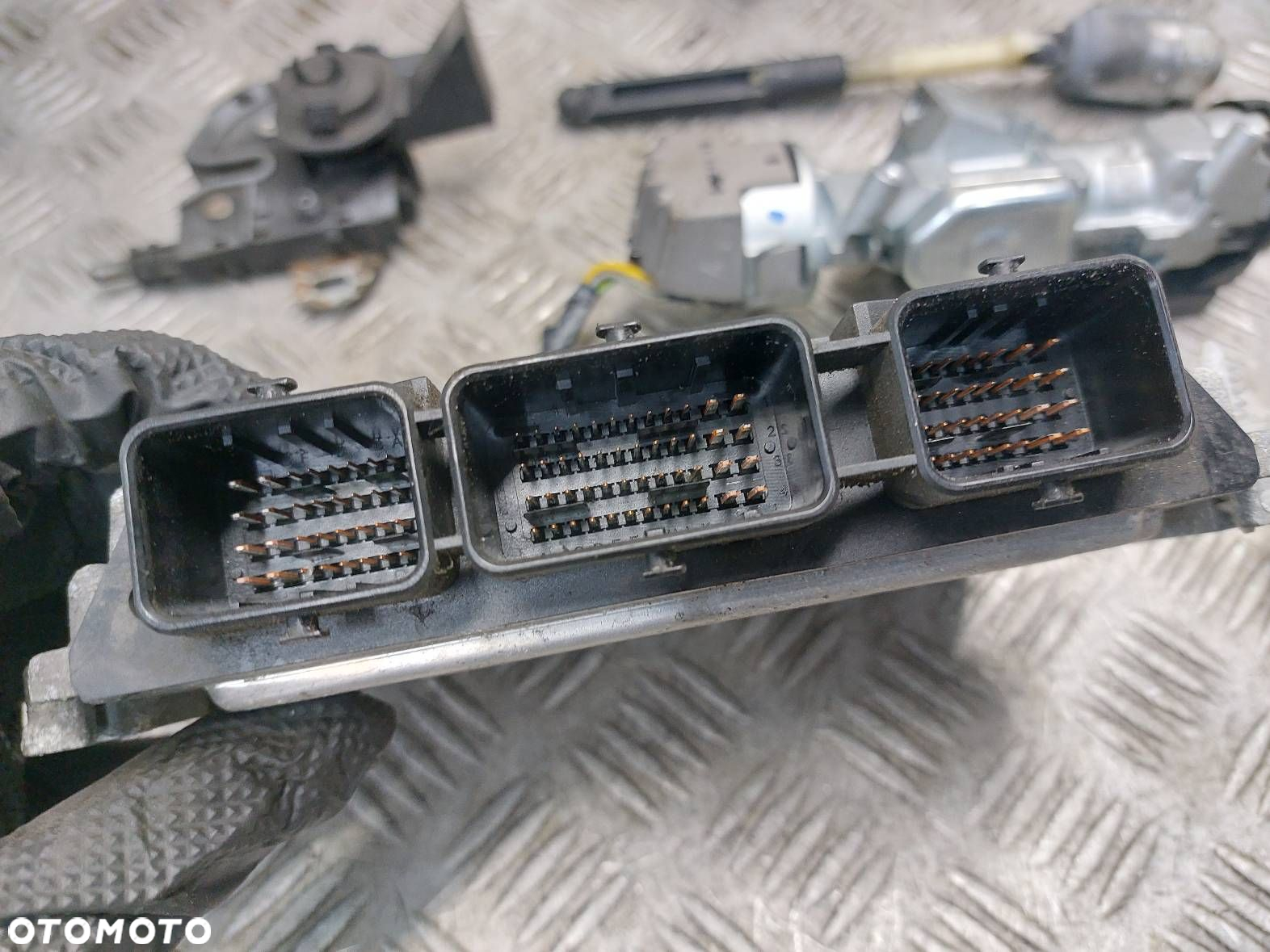 ZESTAW STARTOWY + ZAMEK MASKI FORD FOCUS MK2 1.6 TDCI 6M51-12A650-NA - 3