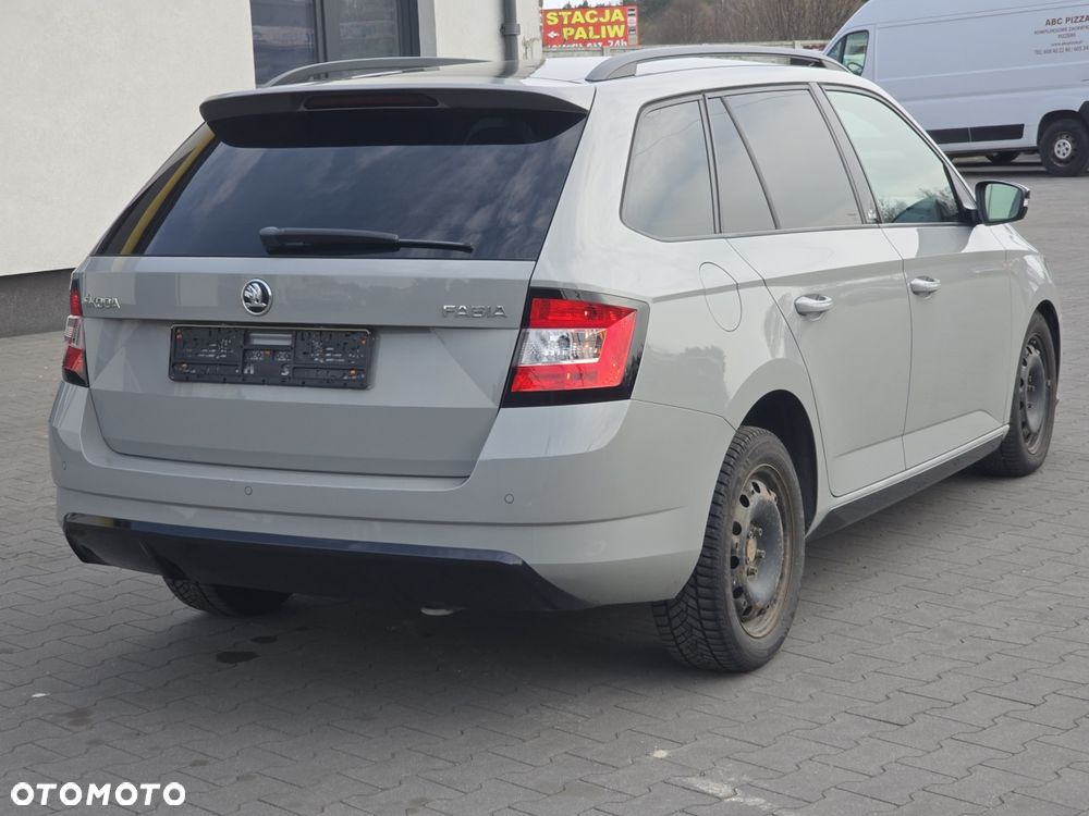 Skoda Fabia 1.0 TSI DSG Monte Carlo - 8