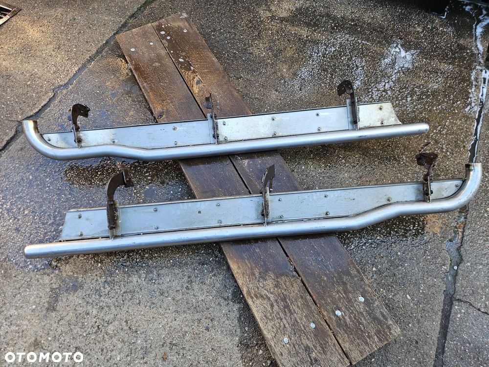 Orurowanie-- Kangur, Podstopnie boczne Mitsubishi Pajero III - 3