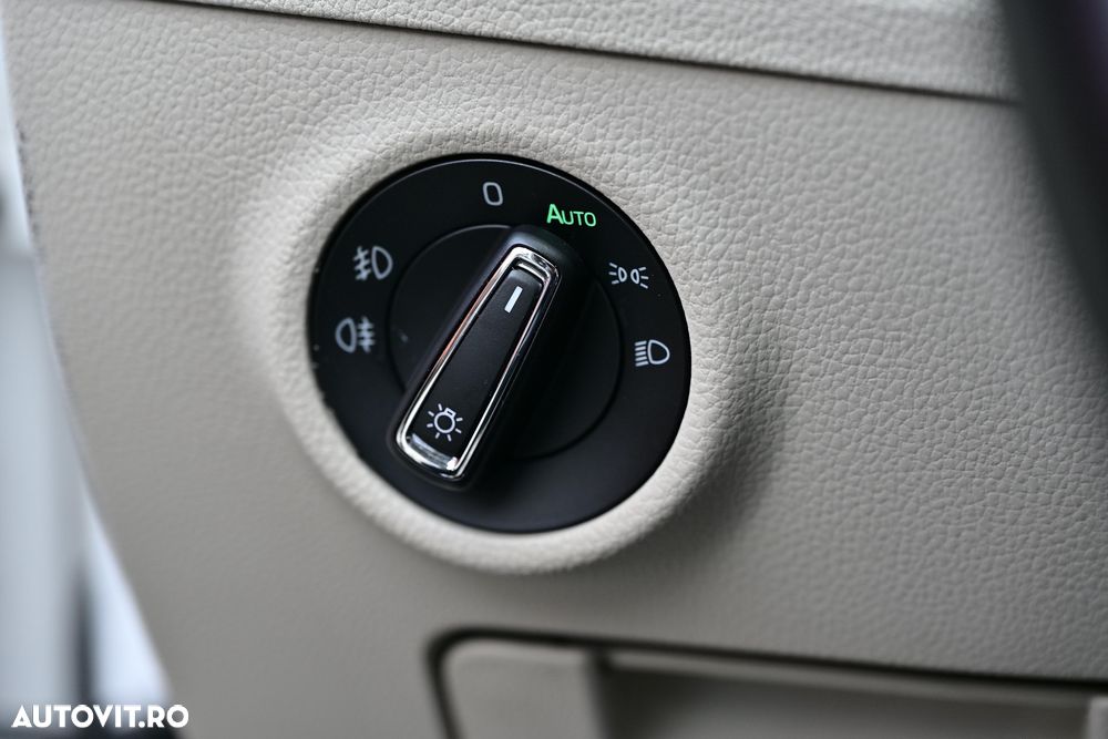 SKODA Superb 2016 — imagine 26