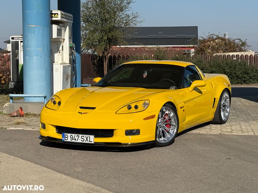 Chevrolet Corvette - 16