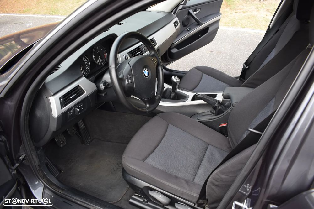 BMW 318 d Exclusive - 8