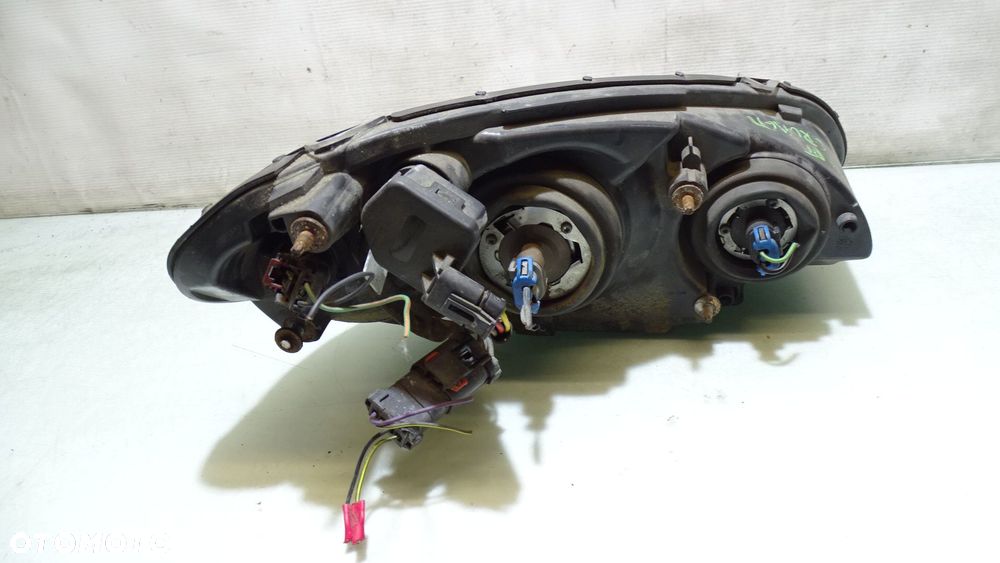 LAMPA LEWA PRZEDNIA CHRYSLER PT CRUISER 2.5 - 3