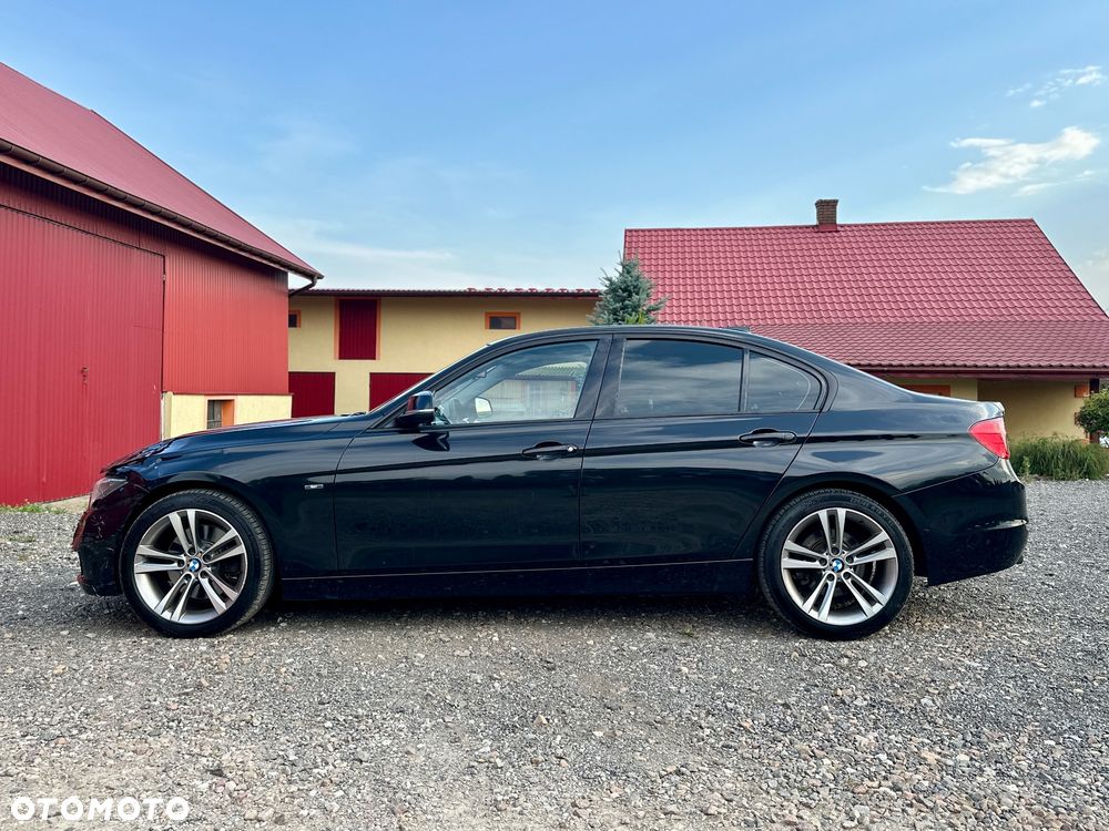 BMW Seria 3 328i Sport Line - 8