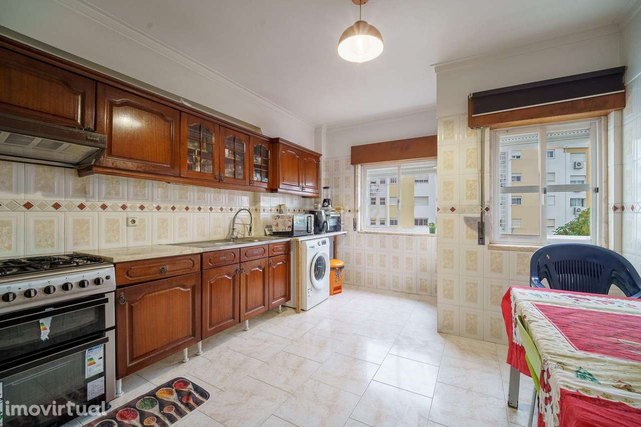 Apartamento T2 - Santa Marta do Pinhal - Grande imagem: 3/18