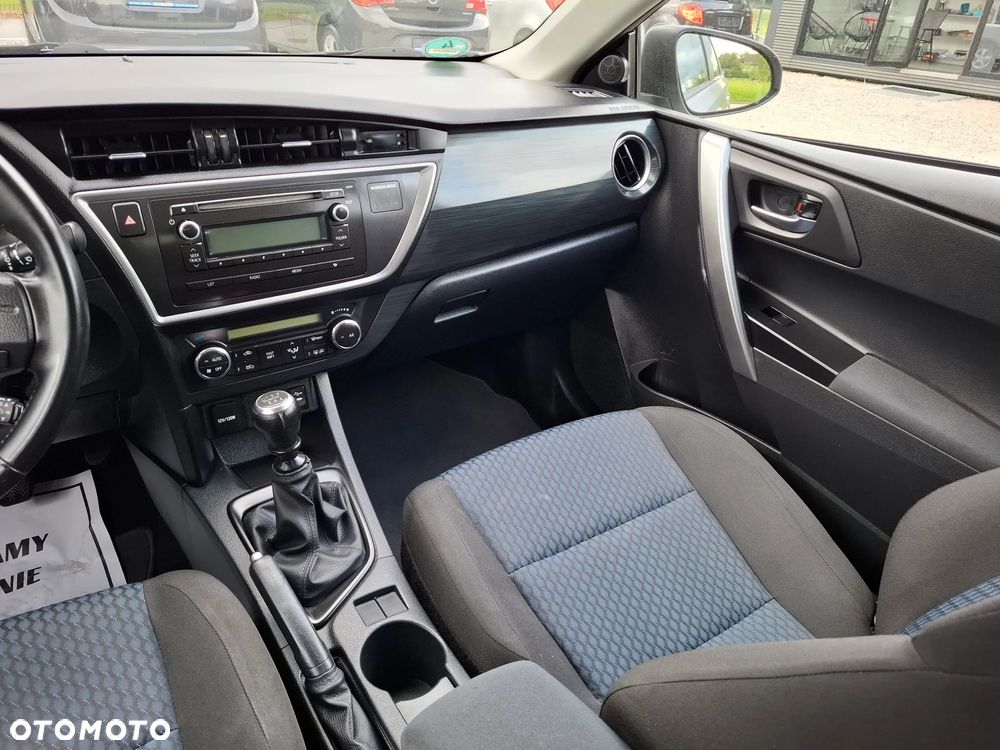 Toyota Auris 1.6 Edition - 11