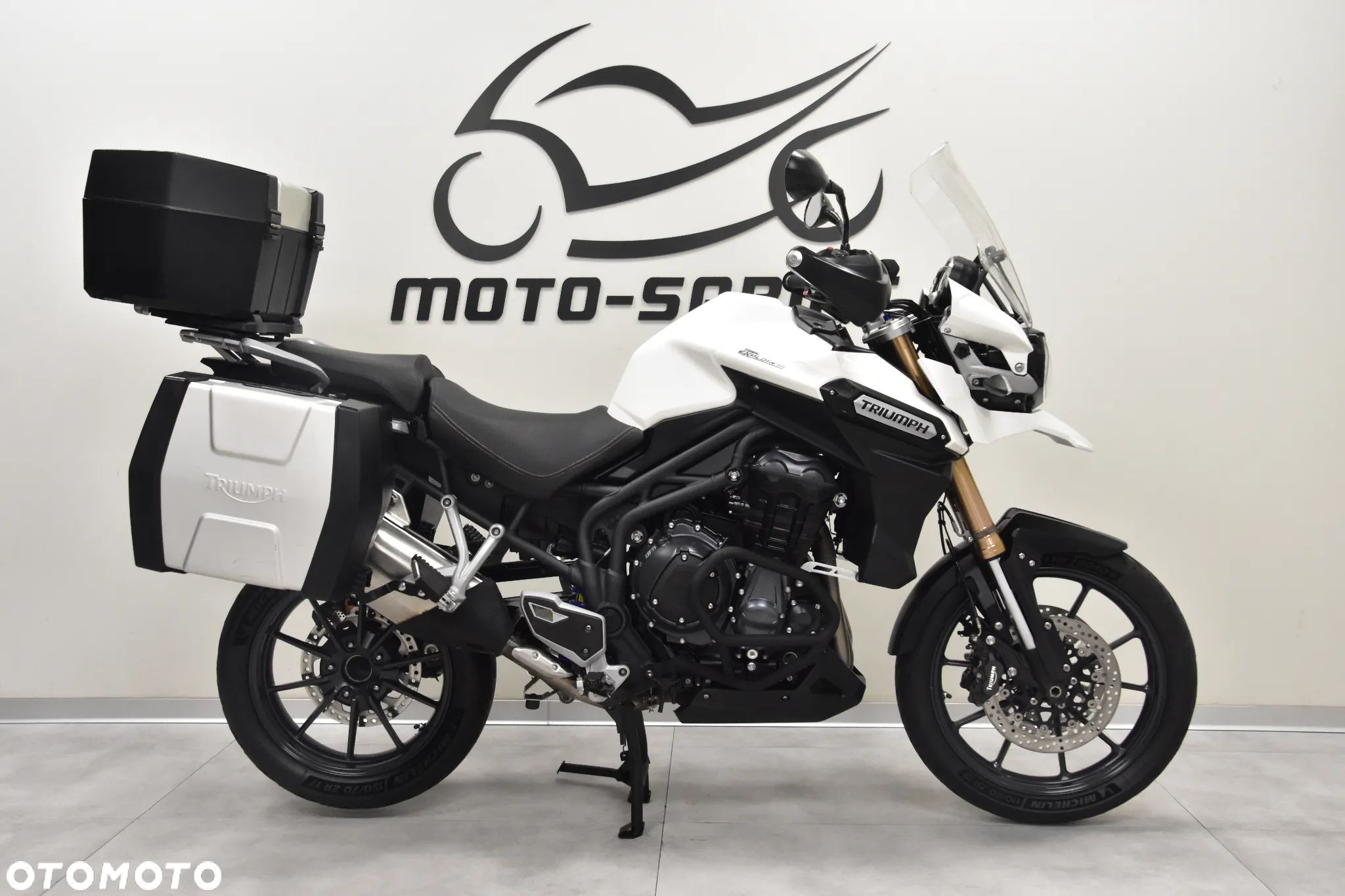 Triumph Tiger - 1