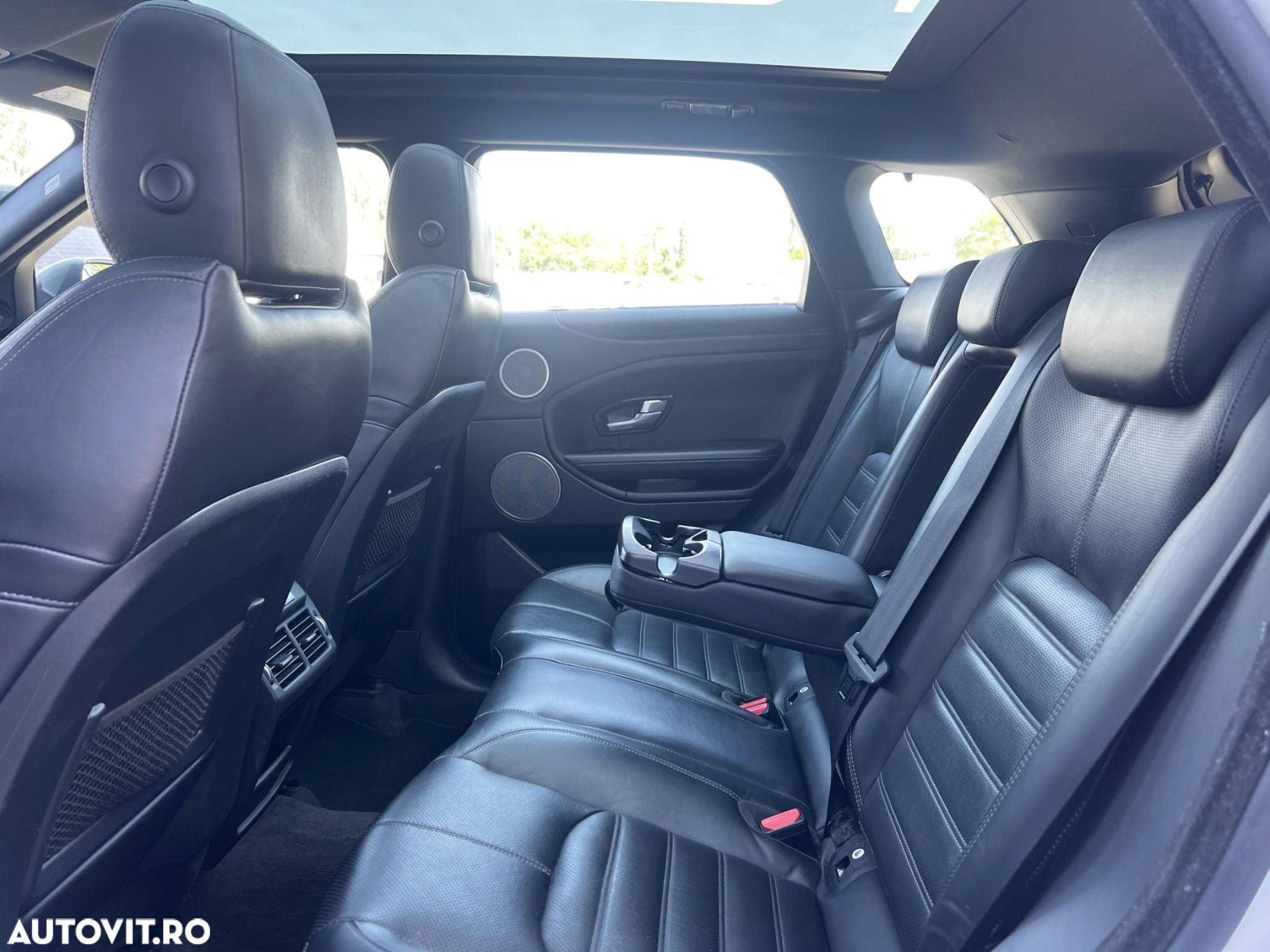 Land Rover Range Rover Evoque - 22